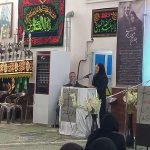 دکتر ربابه مزینانی در مراسم سالگرد پوران شریعت‌رضوی در مسجد مزینان